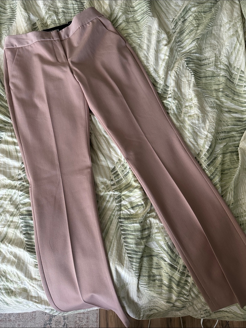 Express Columnist Barely Boot Pant Dusty Rose NWT